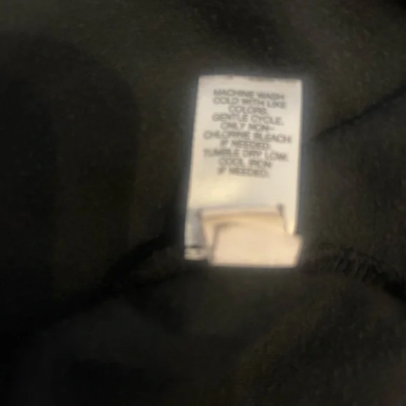 Elegant Black Velvet Women's Top - Picture 6 of 6